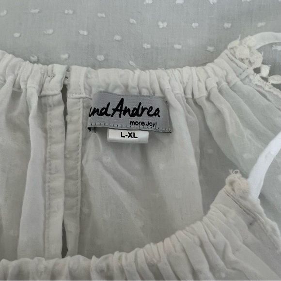 ✨andAndrea✨Dot Halter Top🔥 - Picture 8 of 11